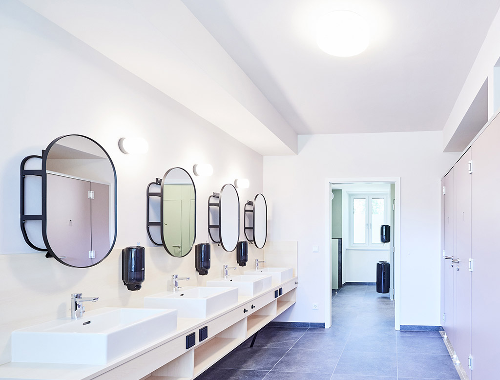 ANAIS_ARCHITEKTUR_Eckartsau_05_Dusche